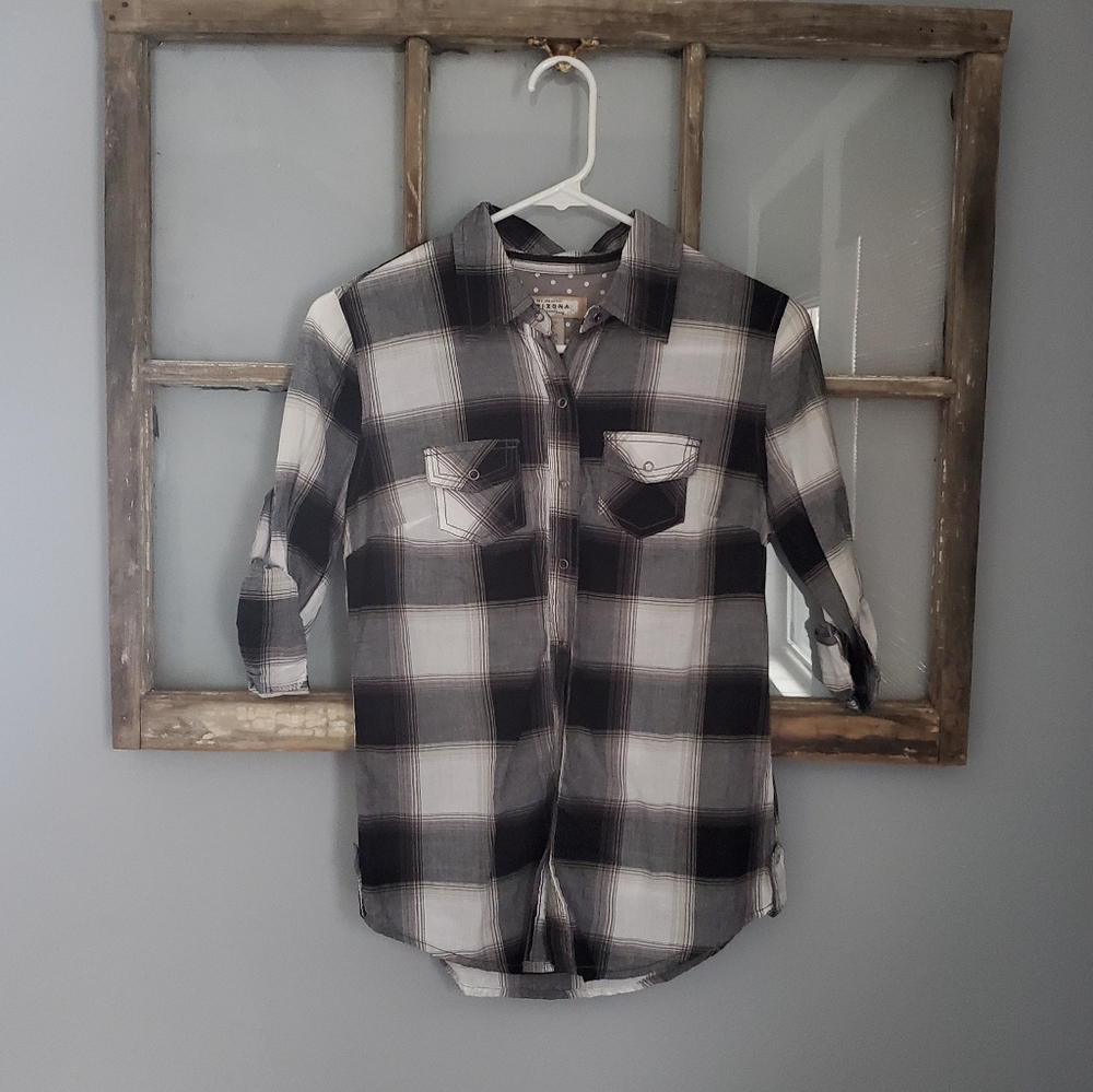 NWOT Arizona Jean Co. Plaid Button Down Shirt